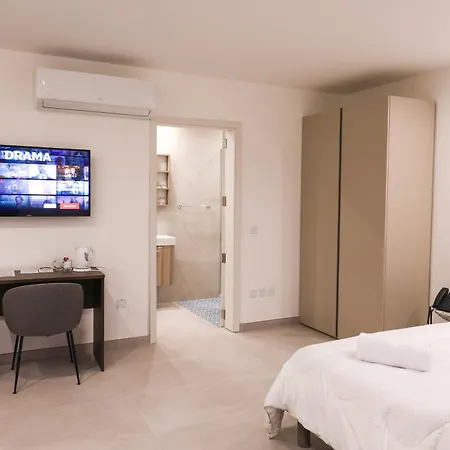 The Πανσιόν 4*