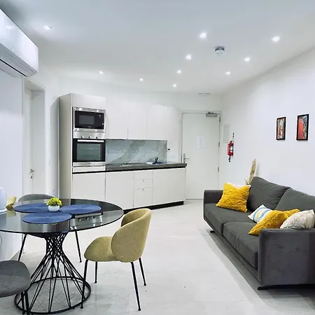 The Πανσιόν 4*